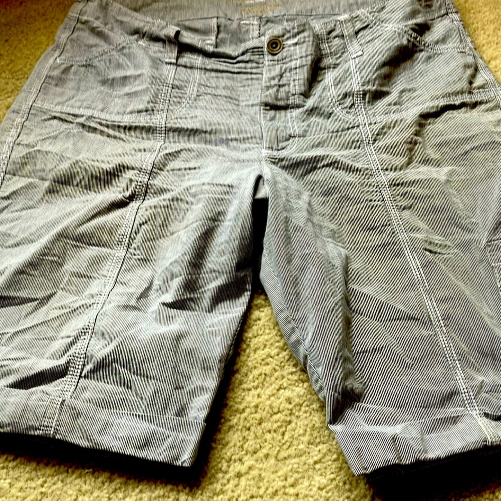 Striped Bermuda shorts